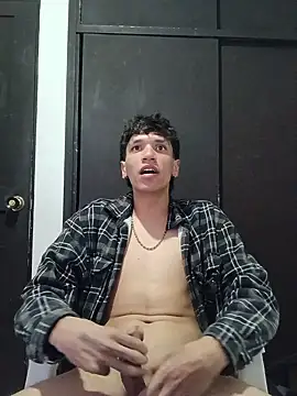 Chat +18 de H3ll_B0Y_ ao vivo