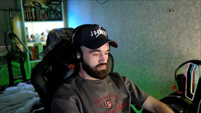 _Serious_Man Chat XXX live