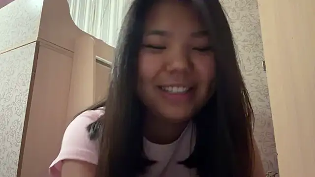 JohannaMickiewicz Chat XXX in diretta