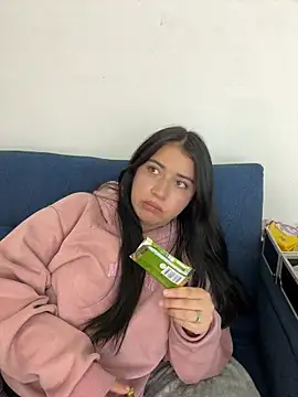 Chat XXX en directo de KallyMyller1