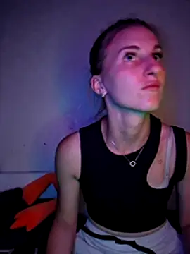 carolinaXlove Chat XXX in diretta