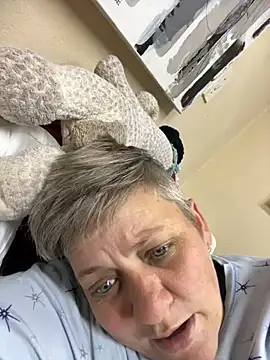 XXX chat uživo modela blueiceeyes