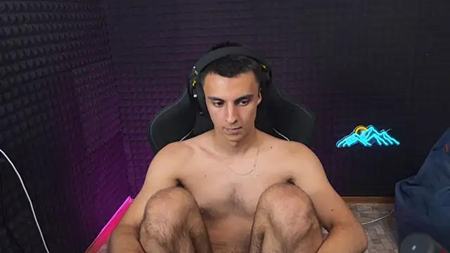 Hols_20 – Naživo XXX chat