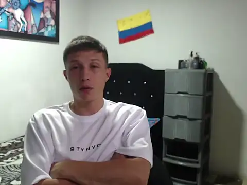 XXX chat uživo modela Stiiveen777
