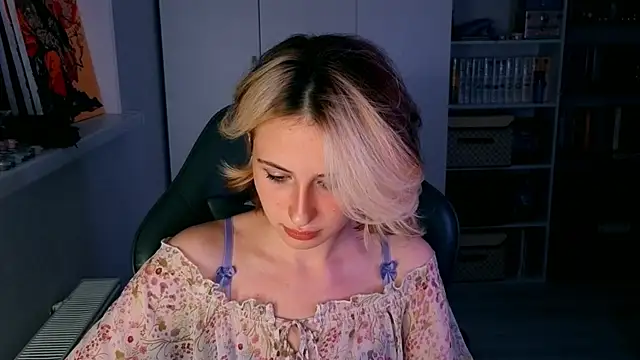 Chat +18 de Keti_moon ao vivo