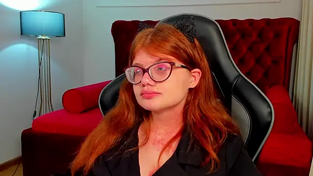 Chat +18 de ChloeHalses ao vivo