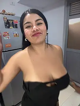 Chat XXX en directo de Issane_Peru