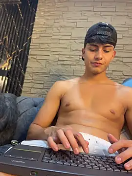 Lander_Cruz Chat XXX in diretta