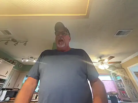 superbearboss webcam show