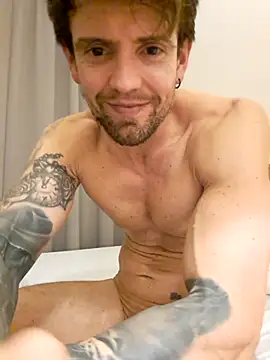 Mystery_Mark Show in webcam