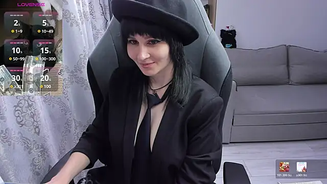 MistyDark Adlı Modelin Canlı XXX Sohbeti