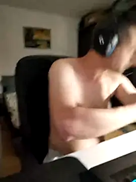 IonutCiprian's Live XXX Chat