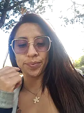 Chatroom XXX en direct de VALERY-94