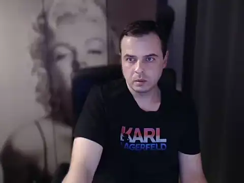 BraveCouple's Live XXX Chat
