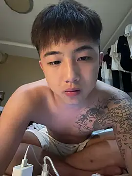 8k6660 即時 XXX 聊天