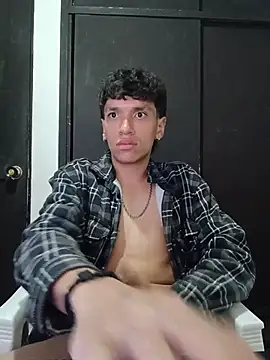 Chat XXX en directo de H3ll_B0Y_