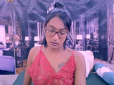Czat XXX na żywo – IndianRebel4u2Luv