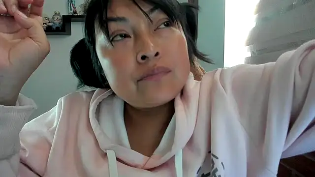 Shaddycute_ Chat XXX in diretta
