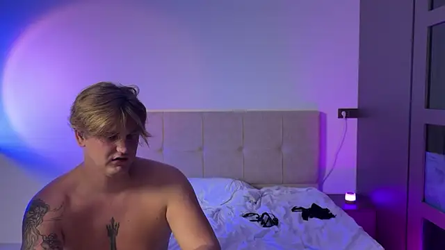 LinaLurrre's Live XXX Chat
