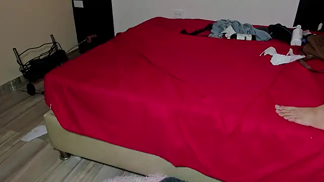 submissive_extremee Adlı Modelin Canlı XXX Sohbeti