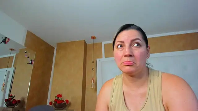 دردشة Heidy_milf الجنسية المباشرة