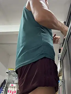 Paul22cm-'s Live XXX Chat
