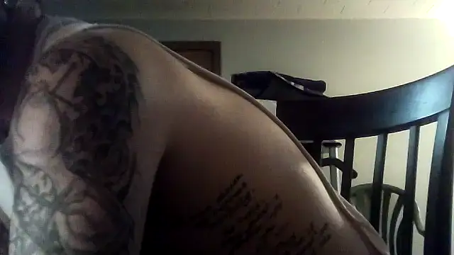 Czat XXX na żywo – WyattL96