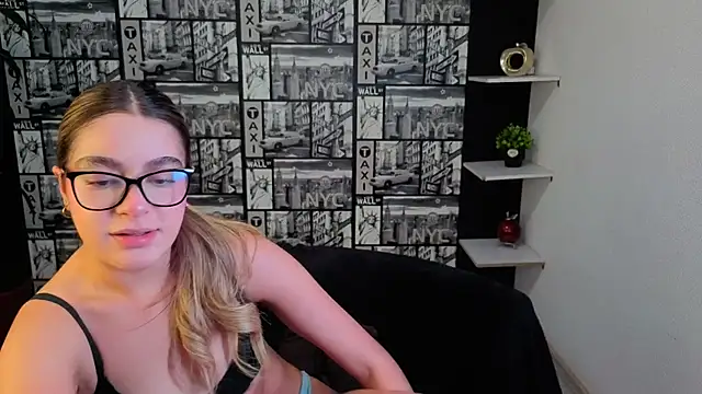 mia_desiring Adlı Modelin Canlı XXX Sohbeti