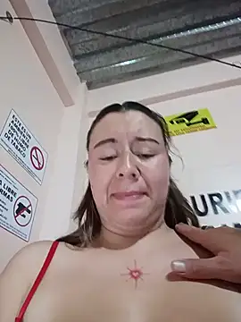 Chat XXX en directo de Hannah-colx