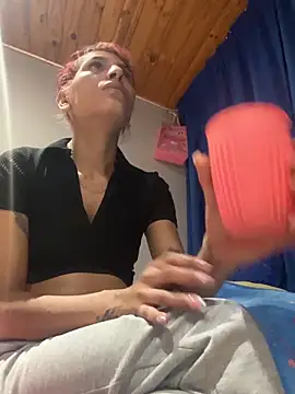 ImCrazzy Adlı Modelin Canlı XXX Sohbeti