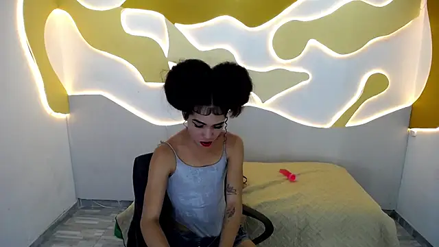 Chatroom XXX en direct de Harineff