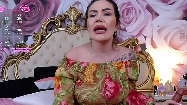 Chat +18 de HessaHessy ao vivo