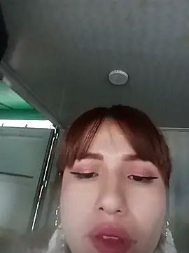 _Luna_Blooms' Live XXX Chat