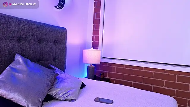 Czat XXX na żywo – mandi4pole_