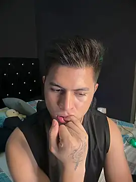 Niicky1_ élő XXX-chatje