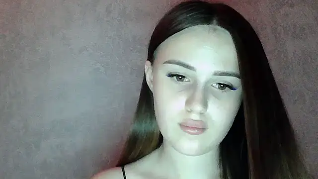 SweetLoraa's Live XXX Chat