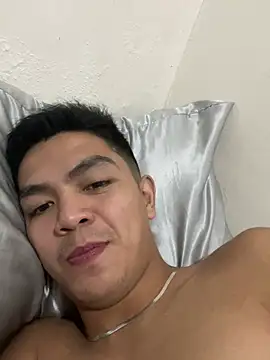 Hunky_paul 即時 XXX 聊天