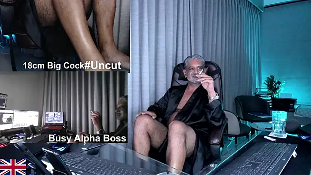 OnlineBossUK Live XXX-chat