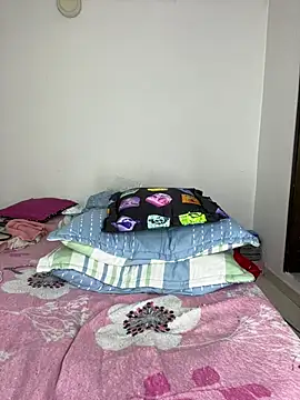 צ'אט XXX בשידור חי של sandylau