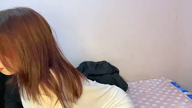 Show modela moonlure na web-kameri