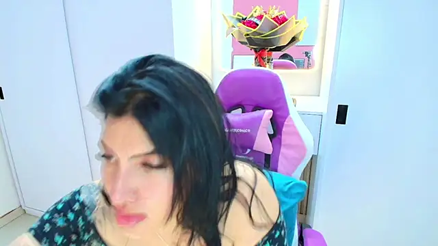 Chatroom XXX en direct de NaomiAmazing01
