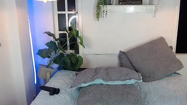 Chat XXX en directo de emma_cut3_
