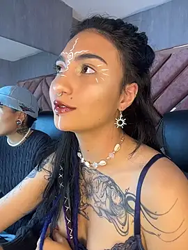Chat XXX en directo de Velvet_Mysstic