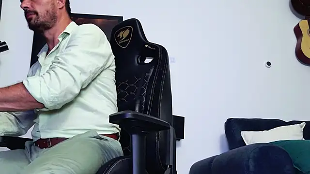 عرض كام ChrisKox