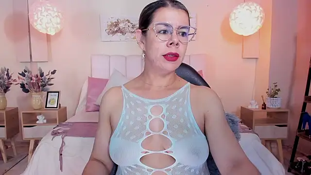 Chat XXX ao vivo de RamonaSimons