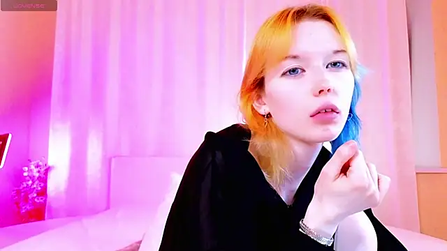 دردشة Kiara_Age الجنسية المباشرة