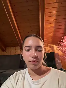Naomi-Klein Chat XXX in diretta
