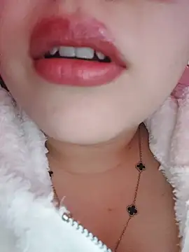 Elinaax's Live XXX Chat