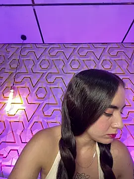 MelanyyJhonson15's Live XXX Chat