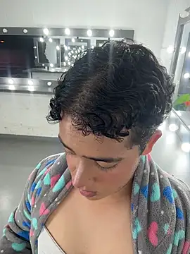 Chat +18 de darian_lafortezaa ao vivo